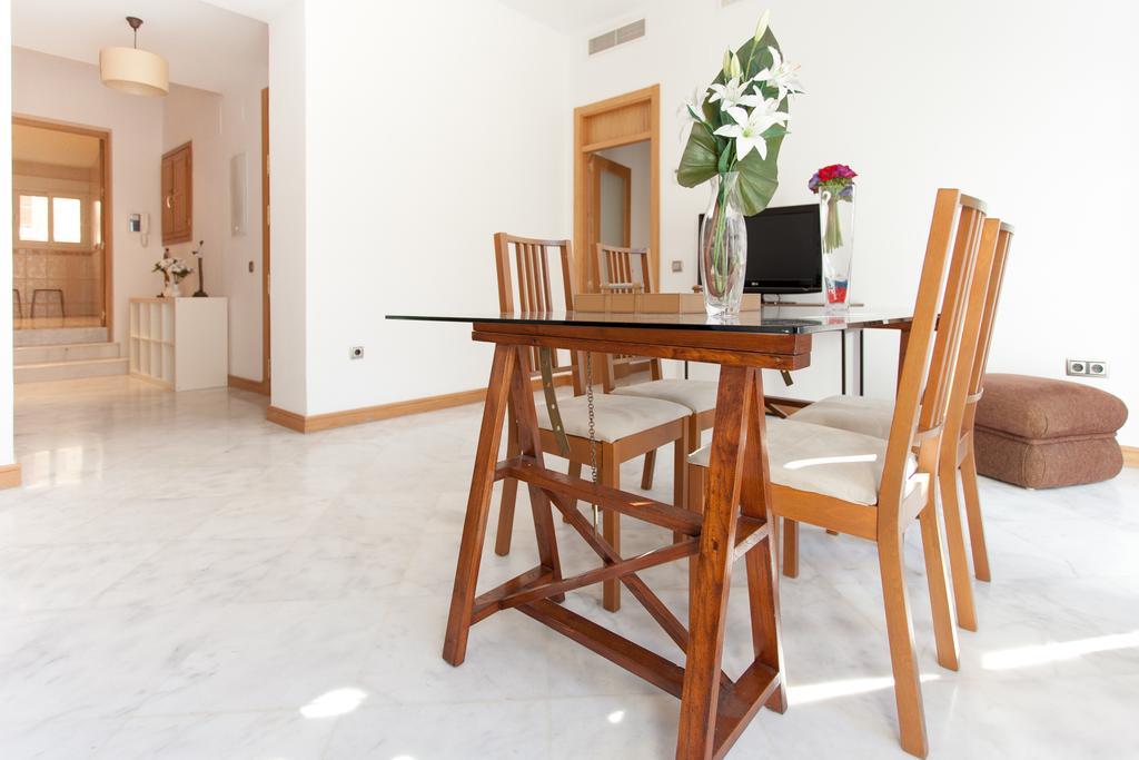 Holi-Rent Castilla Seville Exterior photo