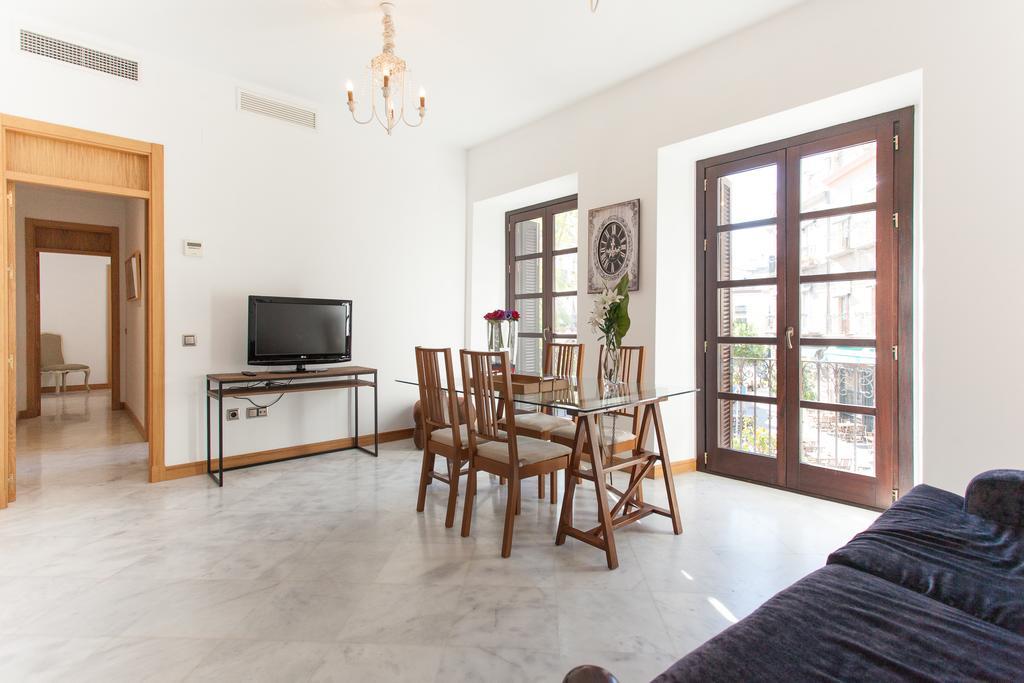 Holi-Rent Castilla Seville Exterior photo