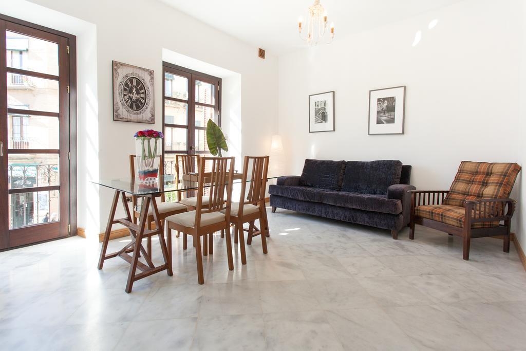 Holi-Rent Castilla Seville Exterior photo
